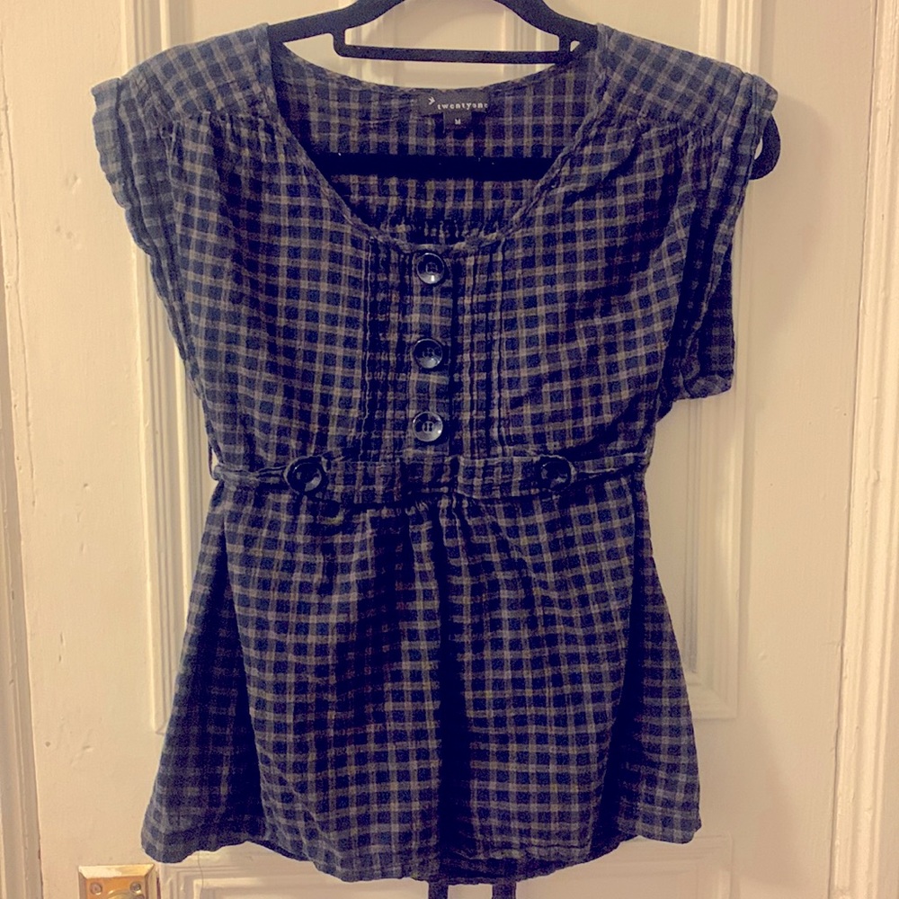 Checked pattern top